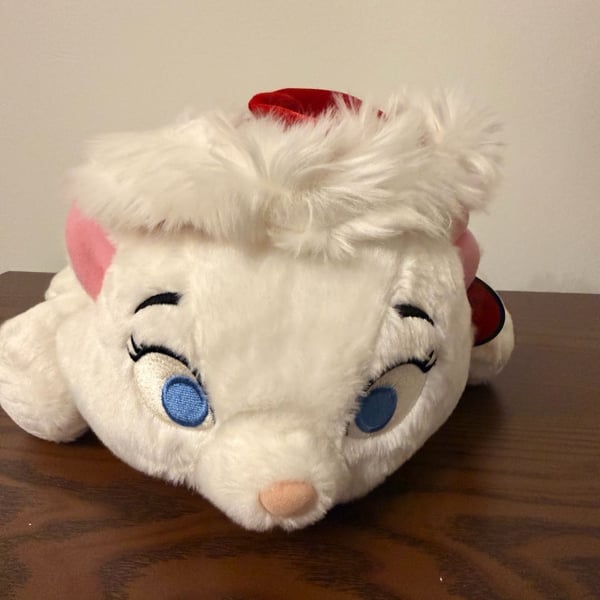 Disney Store Aristocats Marie Singing Puppet Cat Santa Hat