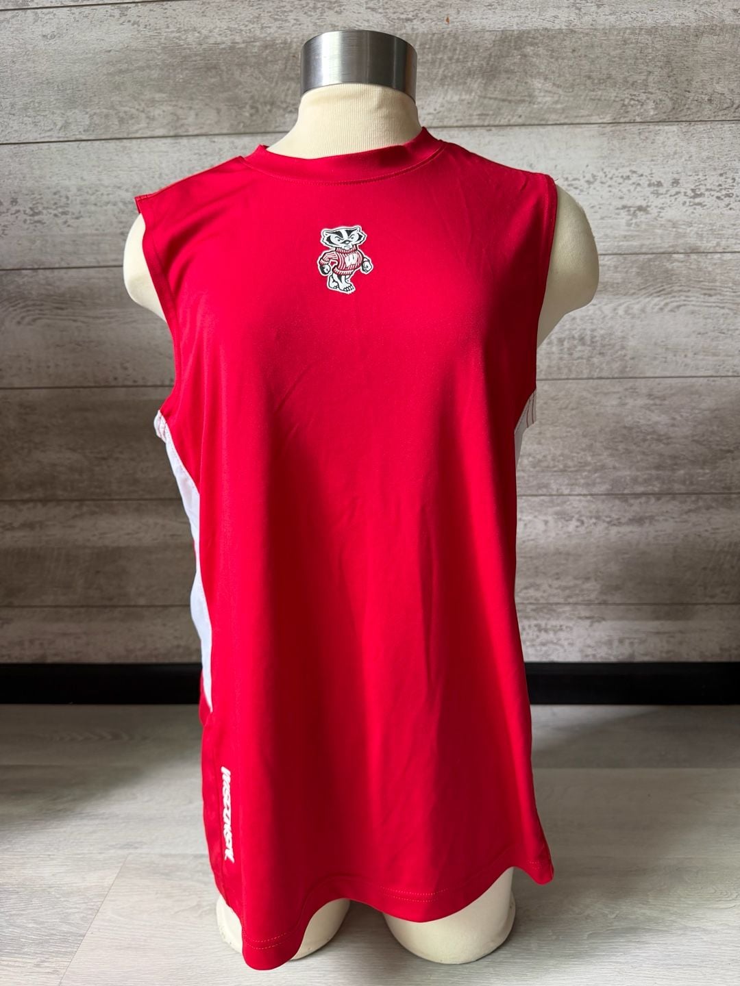Campus Heritage Wisconsin Badgers Tank Top Size M Red Sleeveless 2