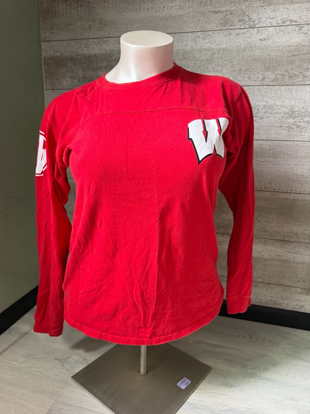 Three Square Wisconsin Badgers Long Sleeve Shirt Size M Red Cotton 2