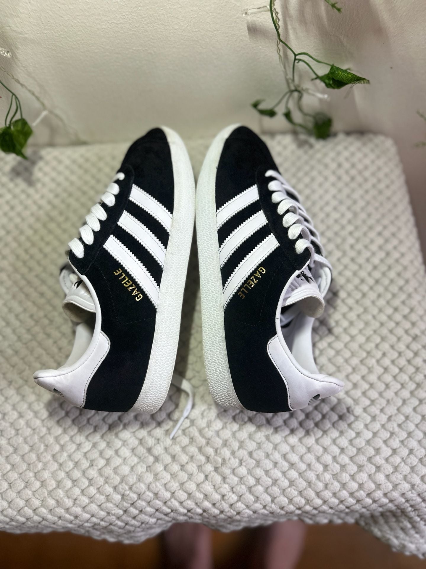 Adidas Gazelle Black White Gum Sole - Core Black / Cloud White / Gold - Size 6