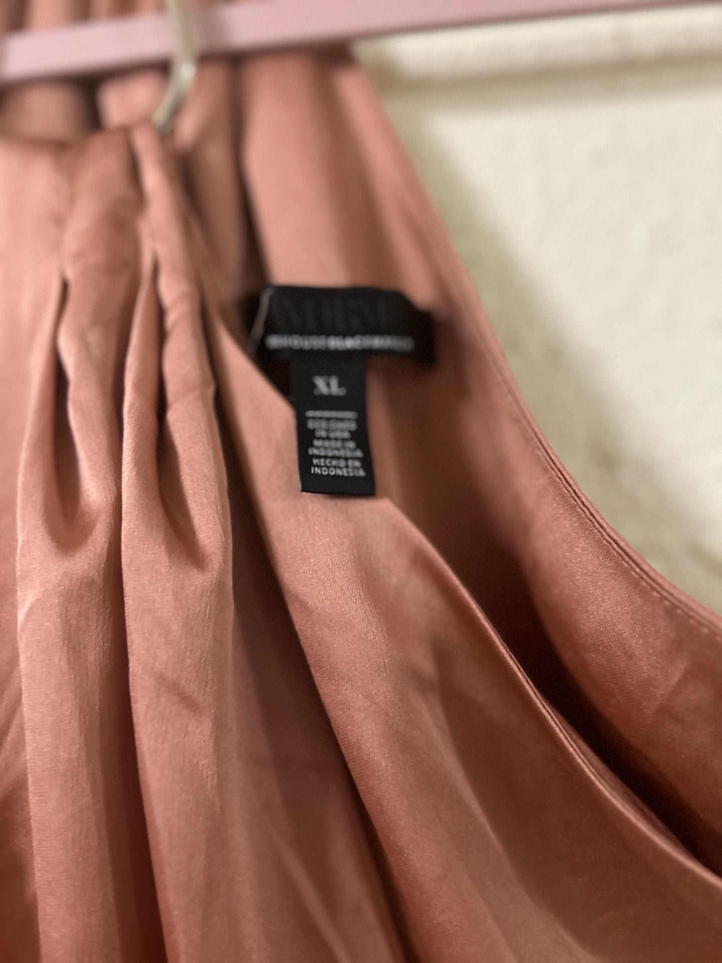 White House Black Market One-Shoulder Ring Top Size XL Pink Satin 3