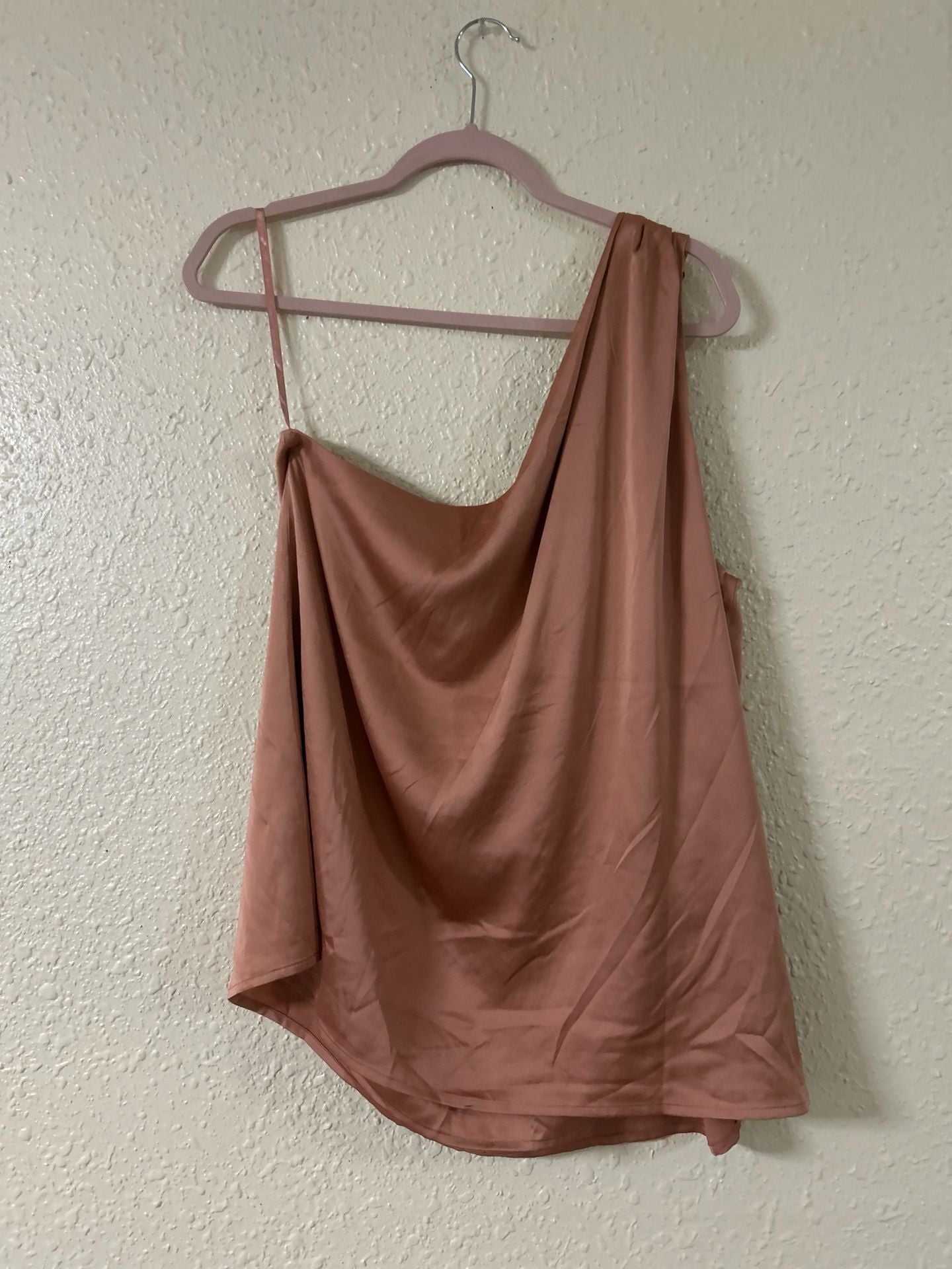 White House Black Market One-Shoulder Ring Top Size XL Pink Satin 4