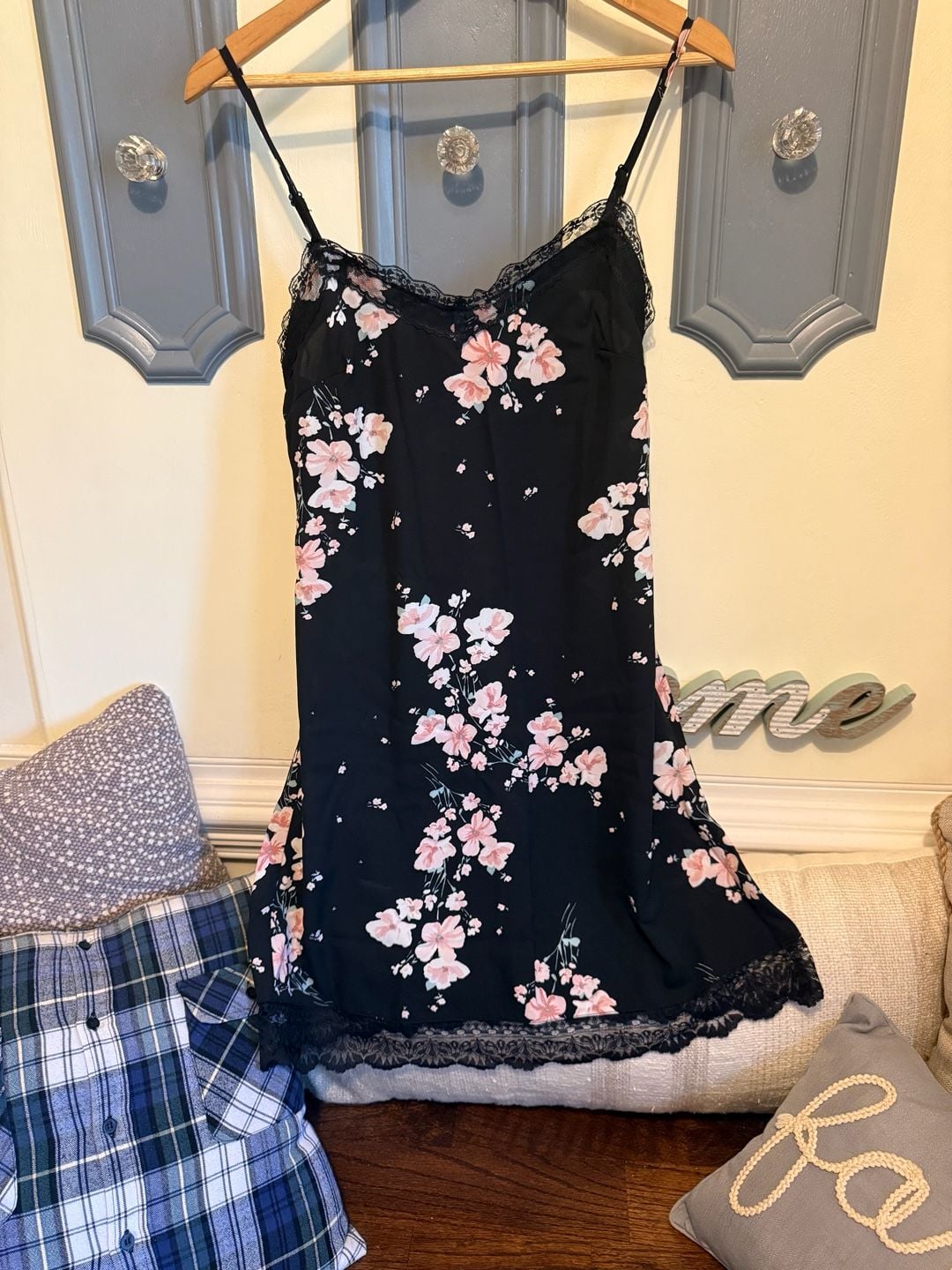 New Look Floral Slip Dress Size M Black Pink Cherry Blossom Lace Trim 2