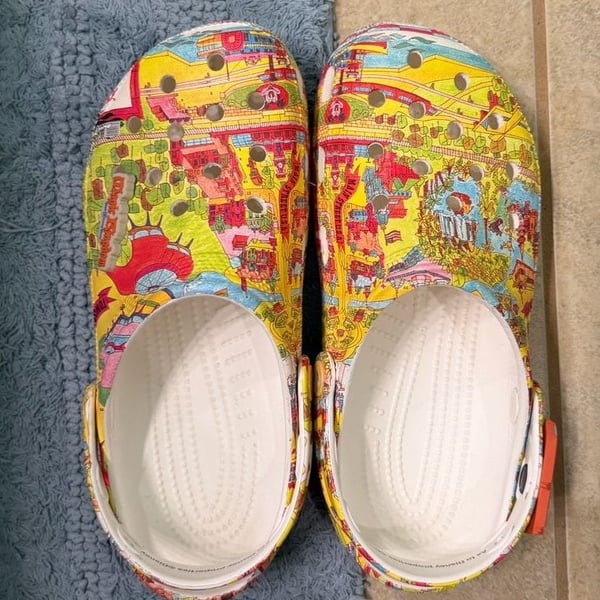 Crocs Walt Disney World Map Clogs Size M6 W8