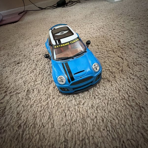 Bburago BMW Mini Cooper S 1:24 Scale Diecast Blue Toy Car