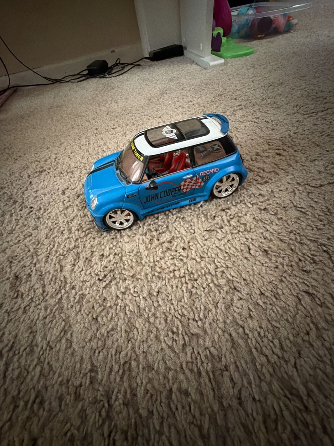Product thumbnail 3