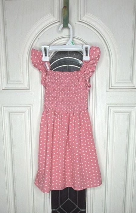 Girls Pink Smocked Short Sleeve Dress Size 4T Pink White Hearts 2