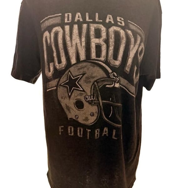 Dallas Cowboys T-Shirt Size M Black Football Graphic Tri-Blend