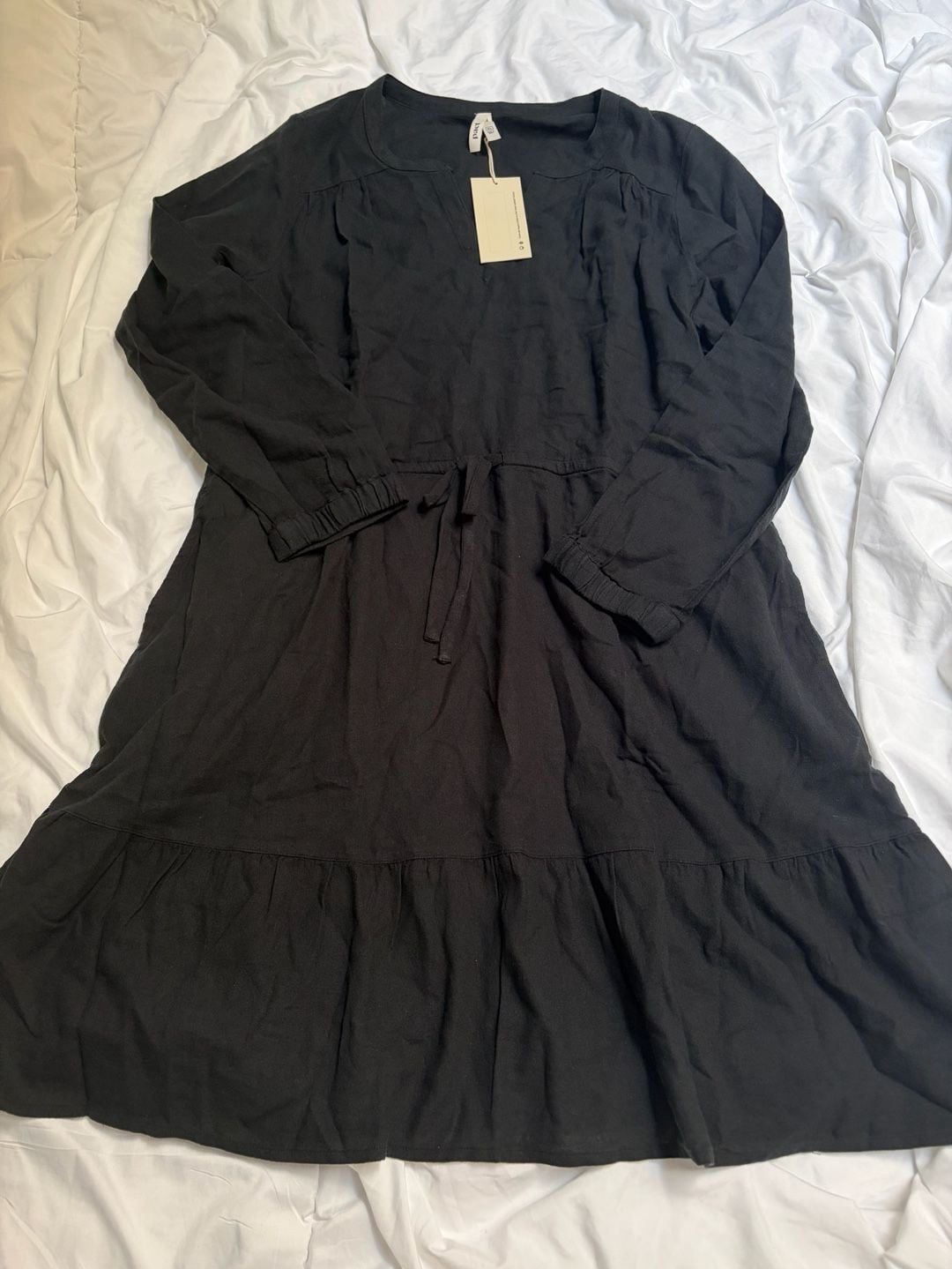 Pact Tiered Dress Size XL Black Long Sleeve V-Neck 2