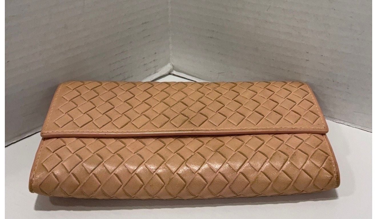 Bottega Veneta Intrecciato Weave Continental Wallet Pink Leather 3