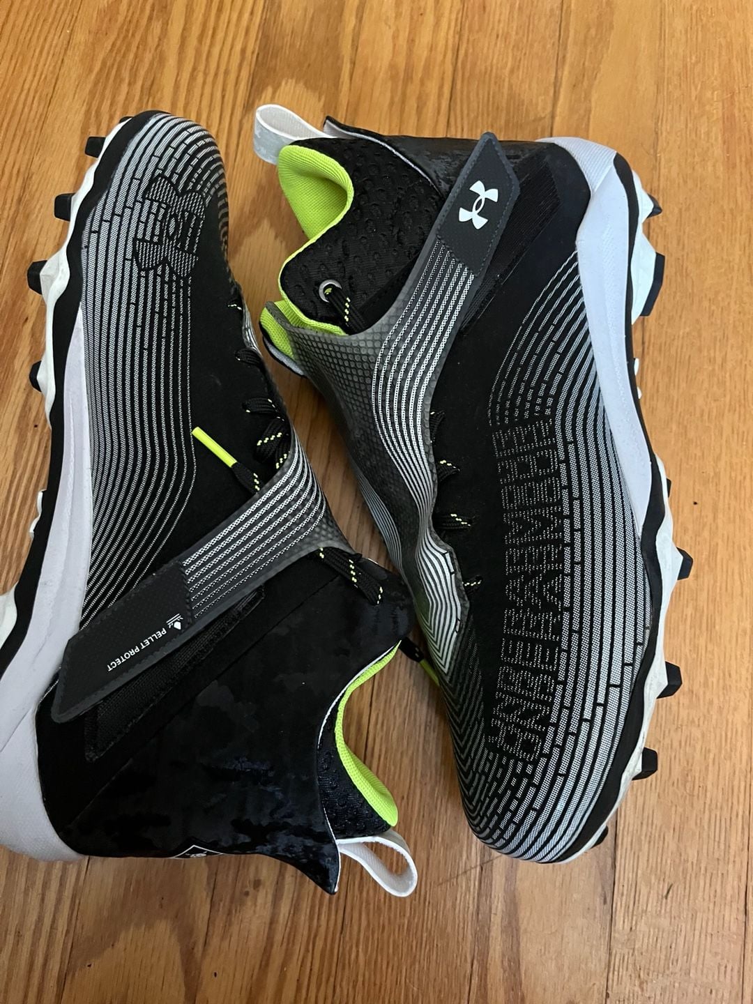 Under Armour Highlight Hammer MC Football Cleats Size 13 Black White 6