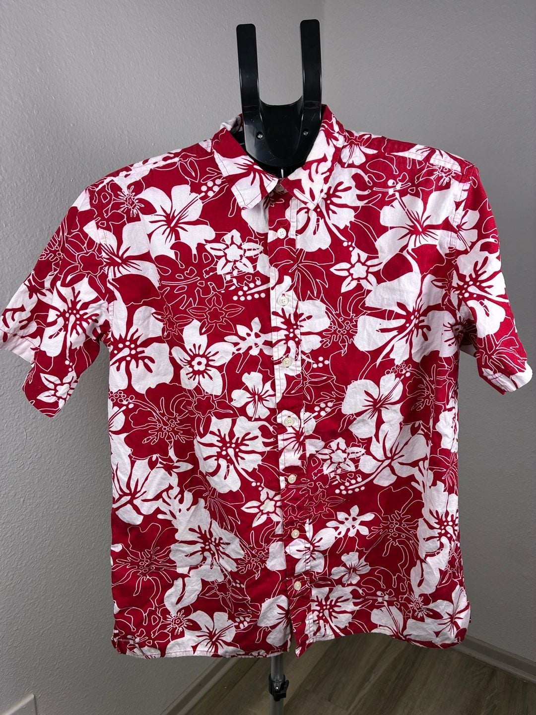 Cherokee Hawaiian Button Down Shirt Size XL 14/16 Red White Floral Aloha 4