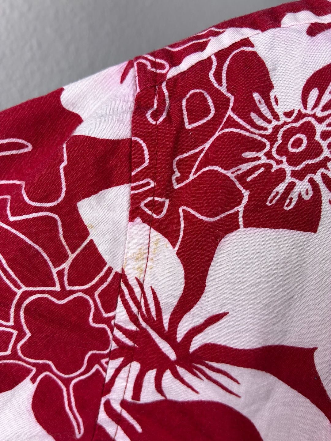 Cherokee Hawaiian Button Down Shirt Size XL 14/16 Red White Floral Aloha 6