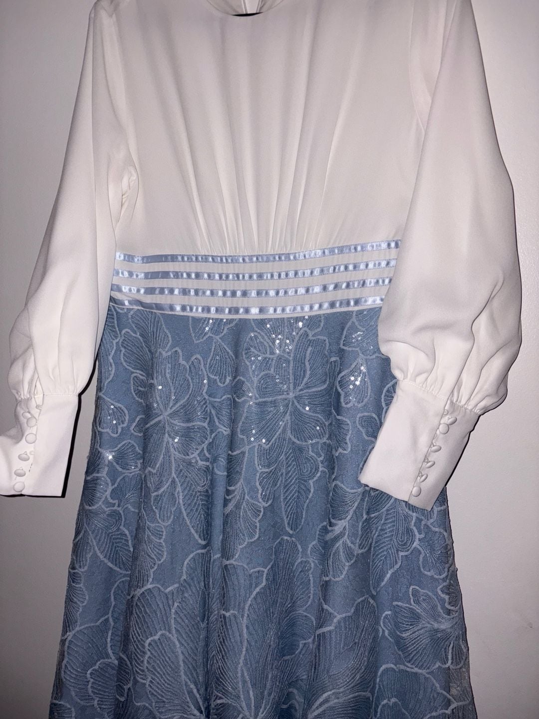 Eshet Chayil Dress Size L White Light Blue Floral Sequin Chiffon Midi 3