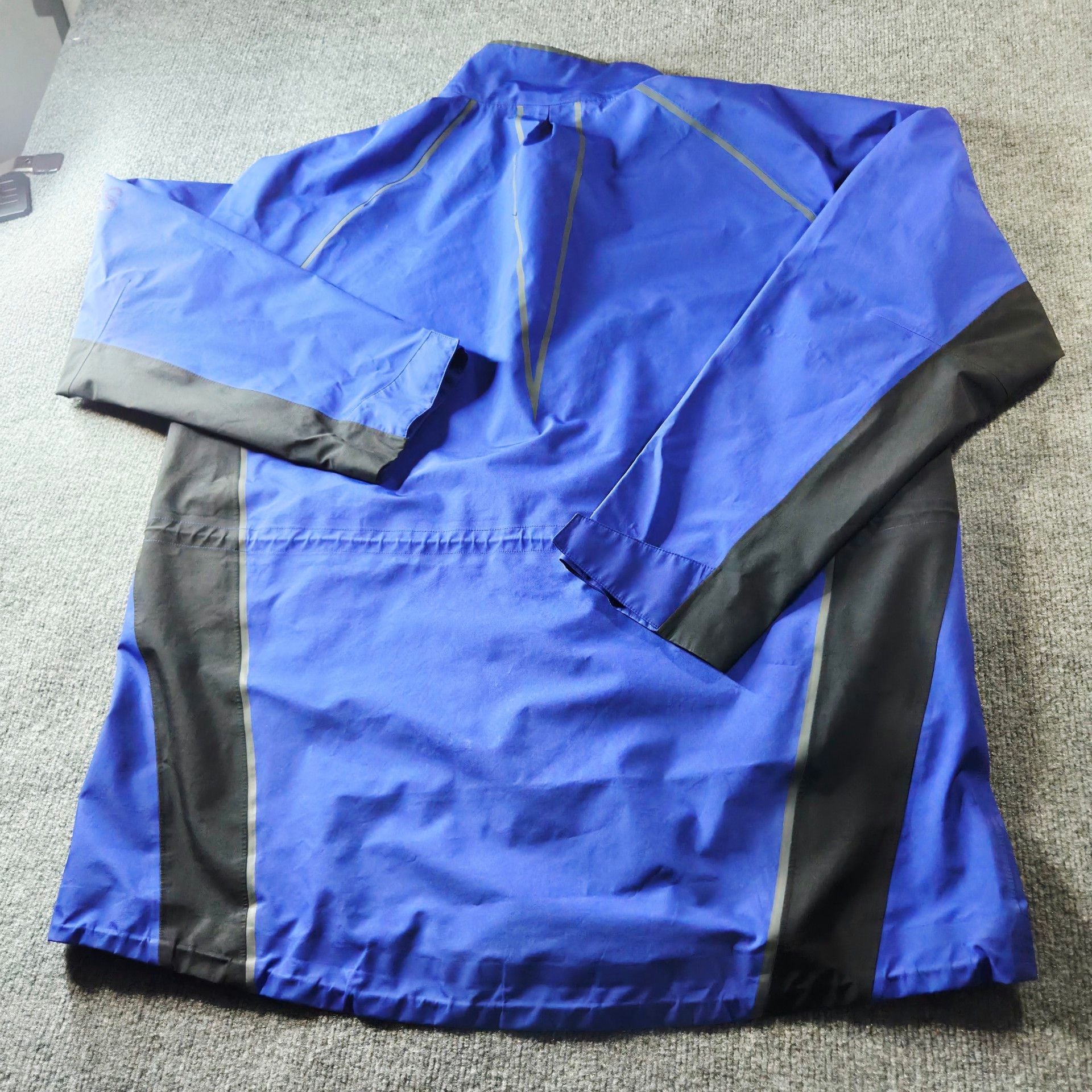 Adidas Rain Jacket Size XL Blue Black Gore-Tex Waterproof 8
