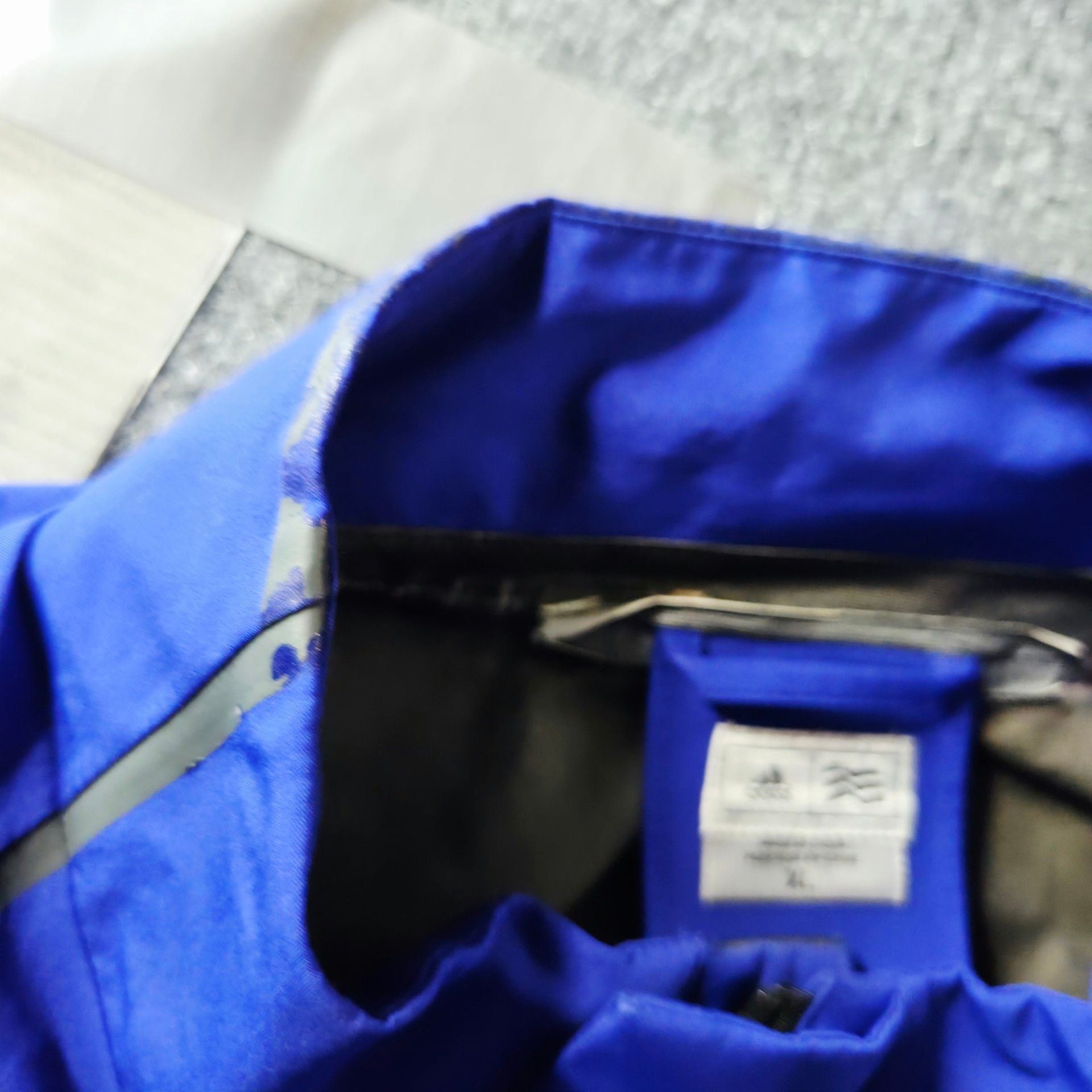 Adidas Rain Jacket Size XL Blue Black Gore-Tex Waterproof 12
