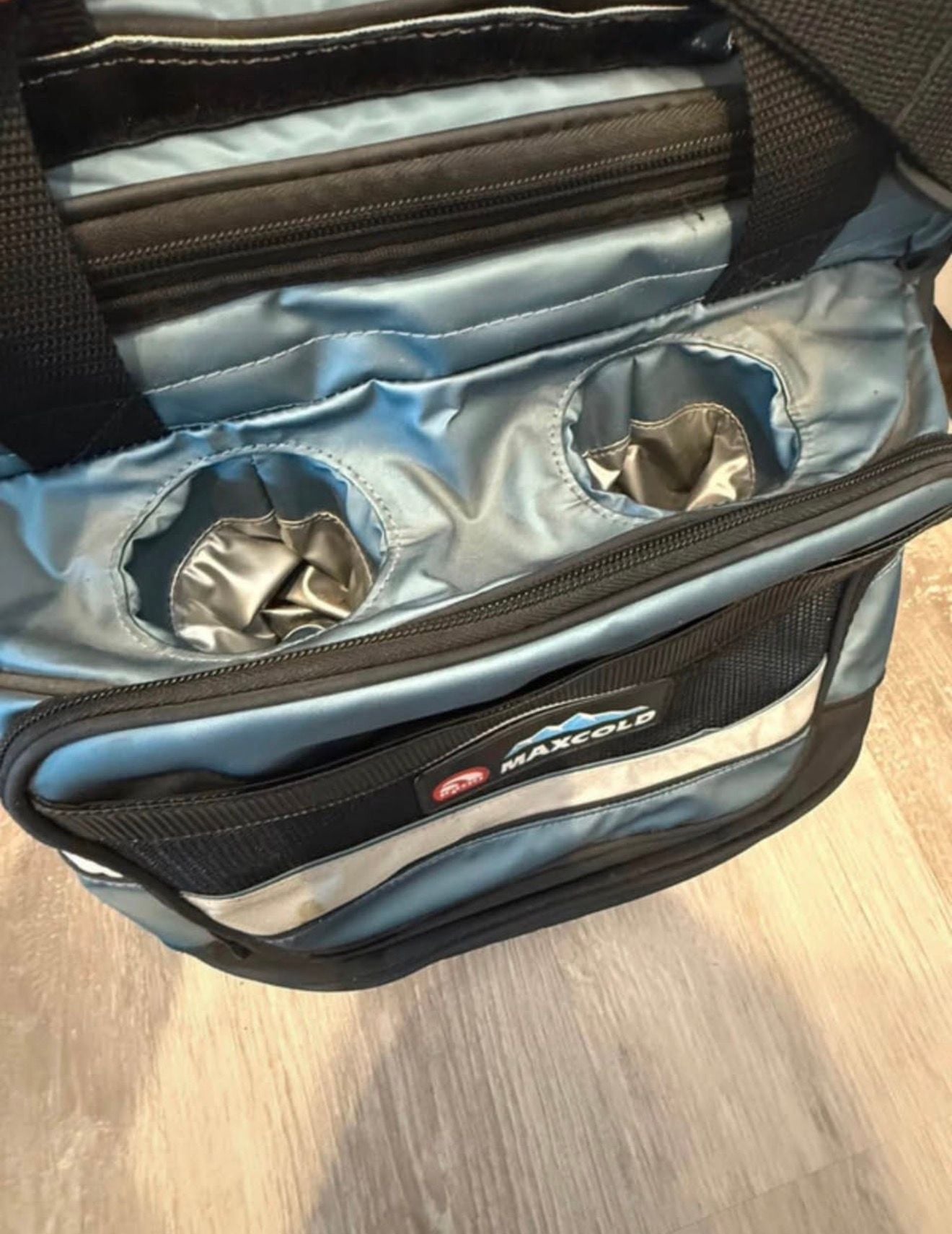 Igloo MaxCold Soft Cooler Bag Blue 2