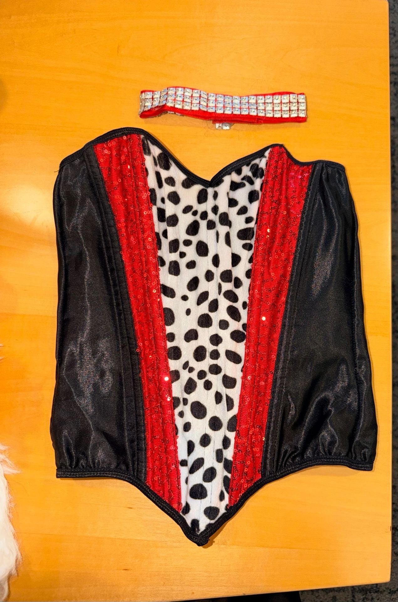 Leg Avenue Cruella Villain Costume Set Size S/P 4