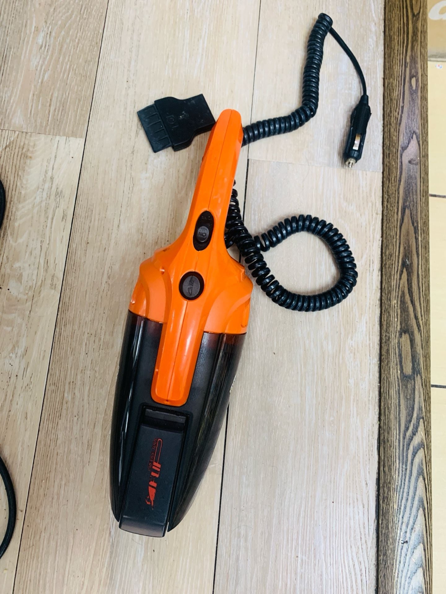 Armor All 12V Wet/Dry Car Vacuum Cleaner 1