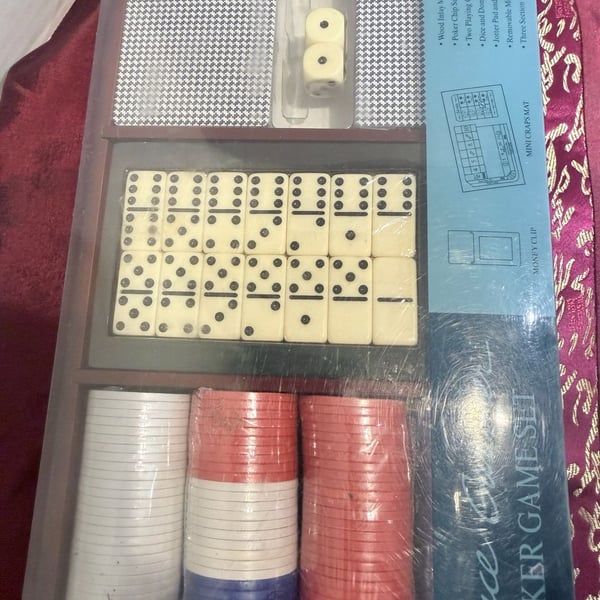 Prince Gardner Poker Game Set Cherry Wood Valet