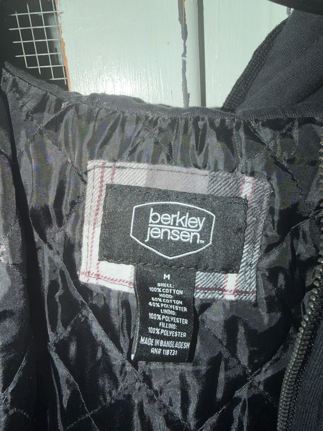 Berkley Jensen Hooded Flannel Jacket Size M Black White Plaid Quilted 3