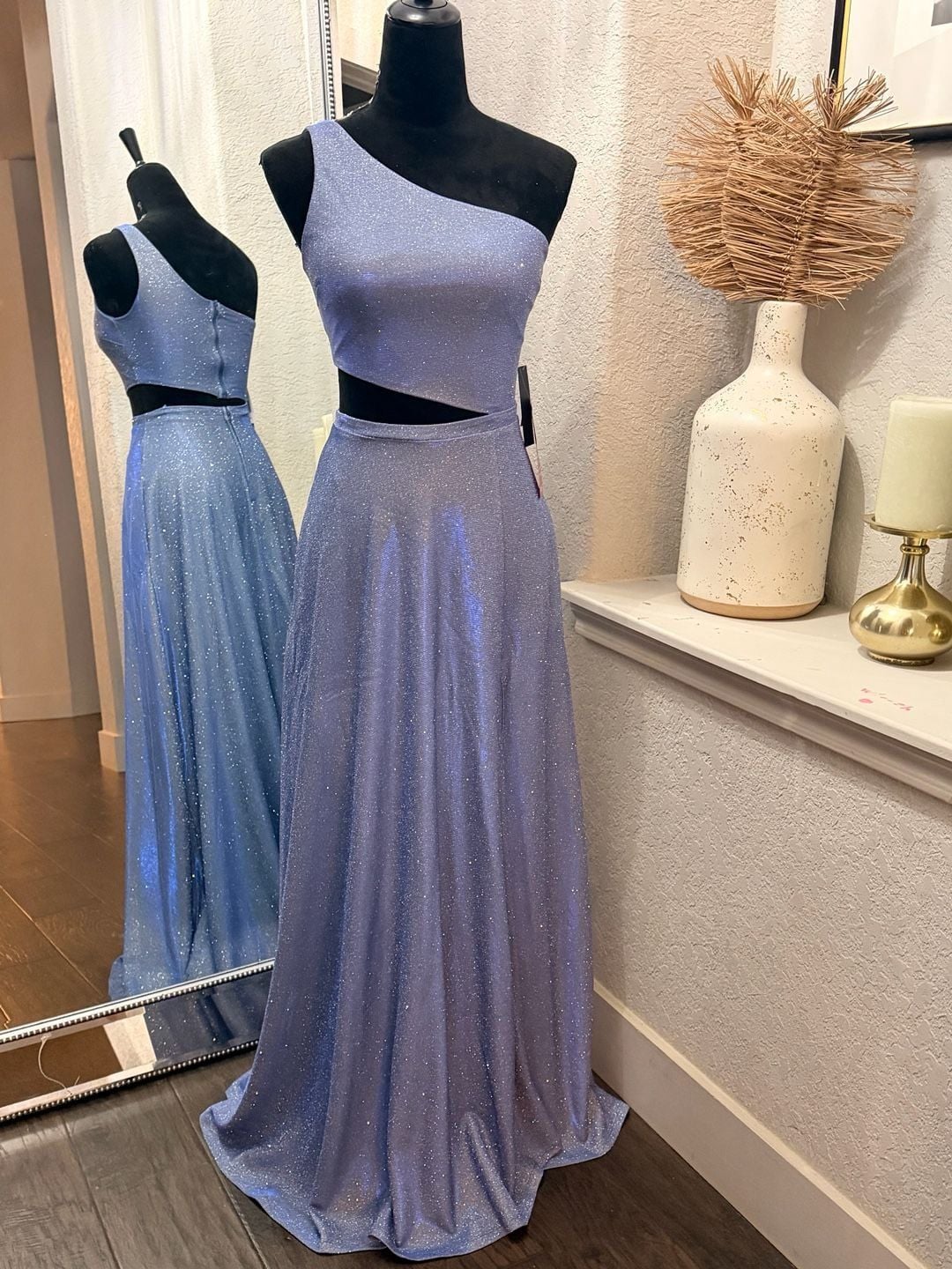 NWT City Vibe Gown One Shoulder Cutout Leg Slit, shimmering Blue- Size 1 4