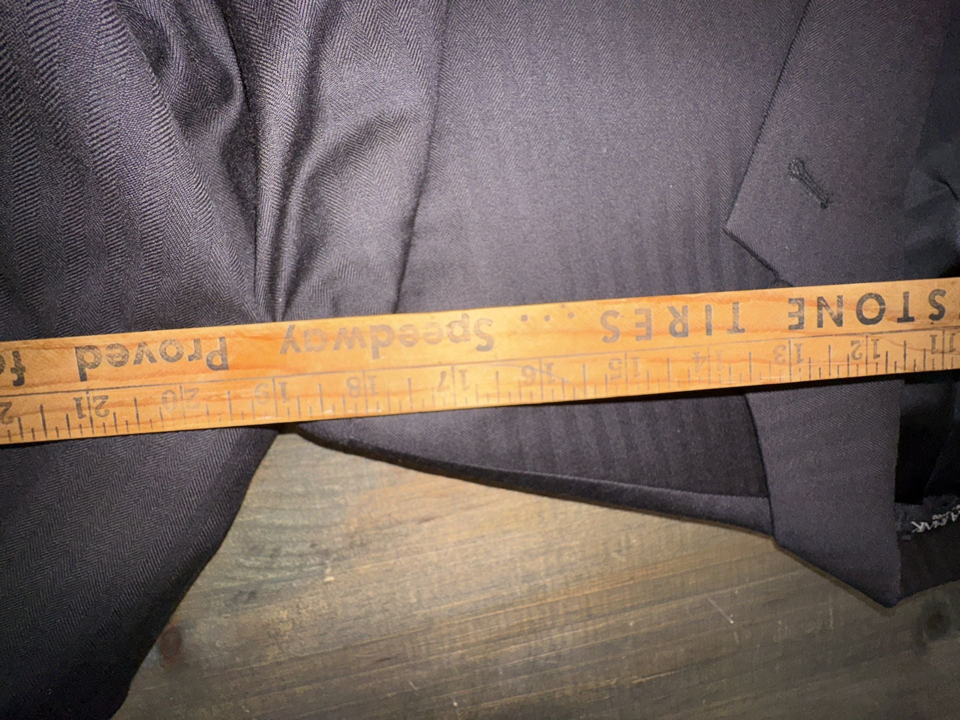 Classy Jos. A. Bank Wool Suit Blazer Jacket Size 41 RG Black Herringbone 11