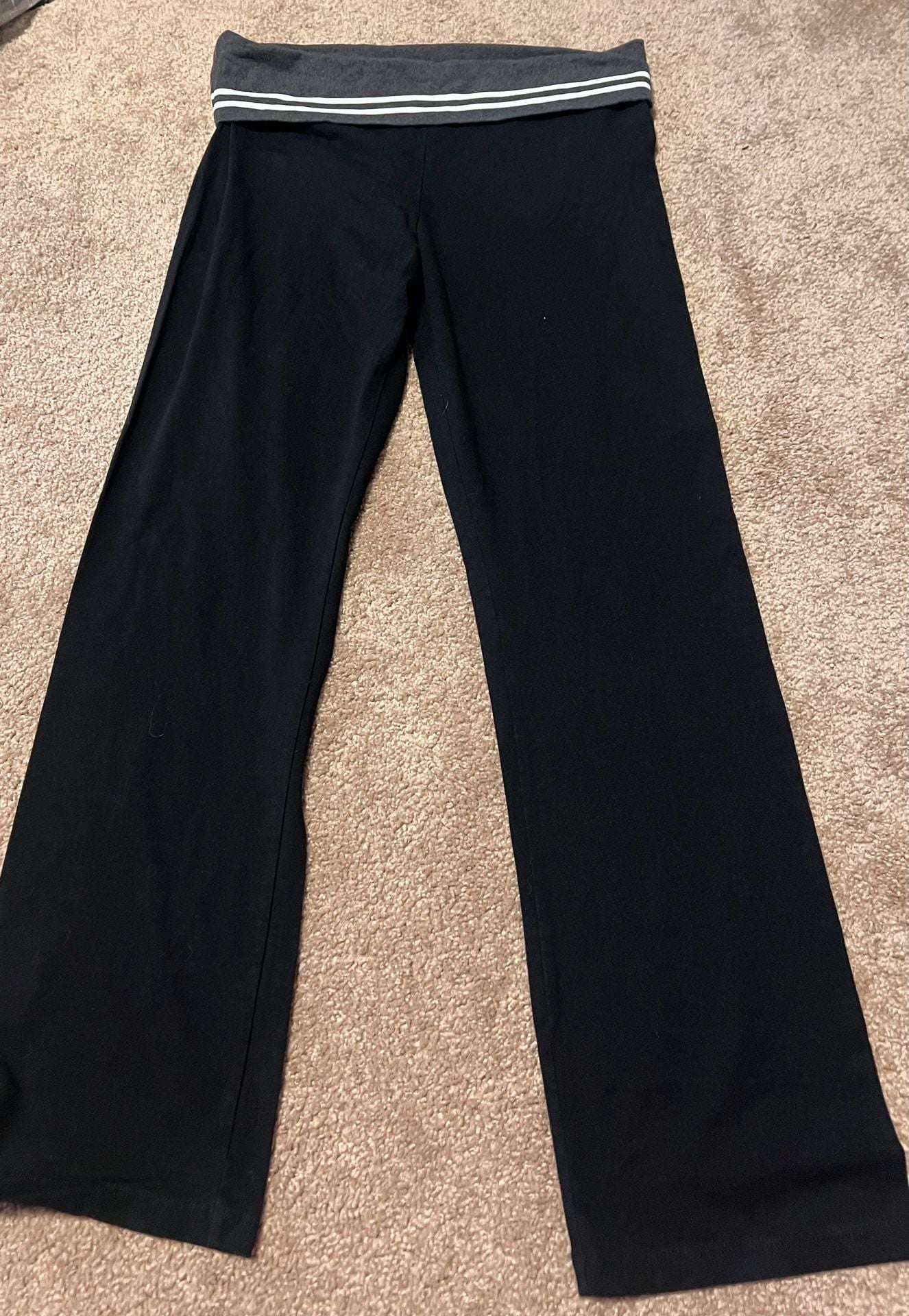 Victoria's Secret Angel Foldover Yoga Pants Size L Short Black 2