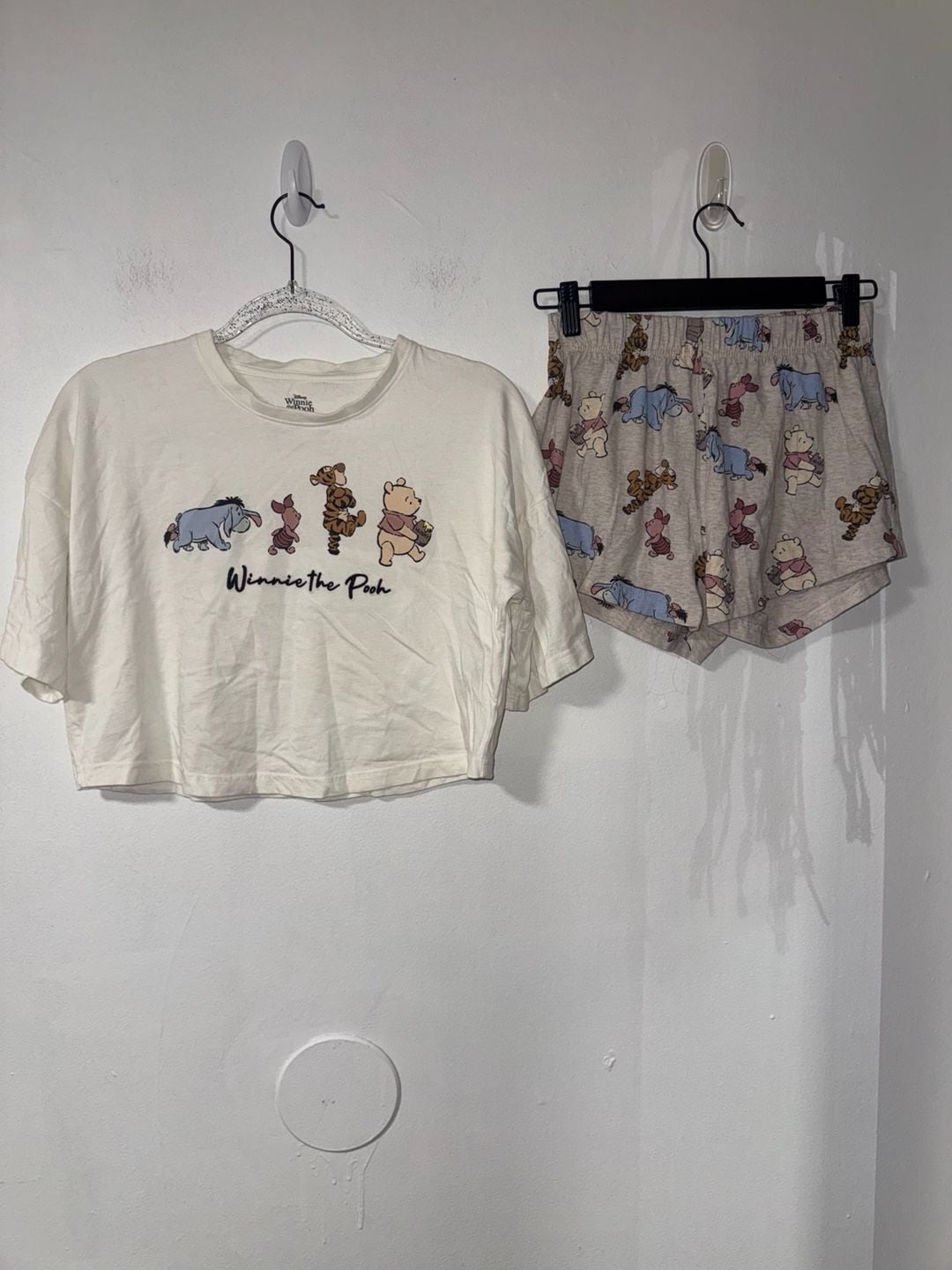 Primark Disney Winnie the Pooh Pajama Set Size 0-2White Crop Top Shorts 1
