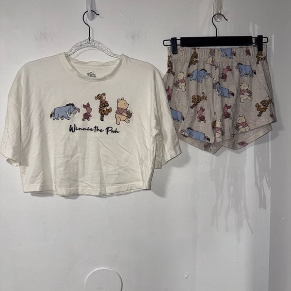 Primark Disney Winnie the Pooh Pajama Set Size 0-2White Crop Top Shorts