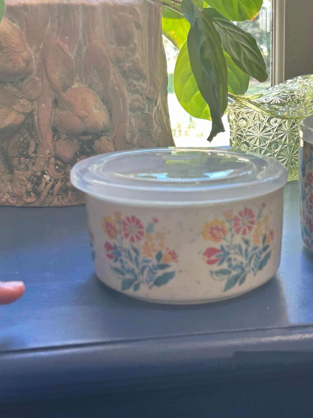 The Pioneer Woman Mazie 6-Piece Round Ceramic Bowl Set With Lids 4