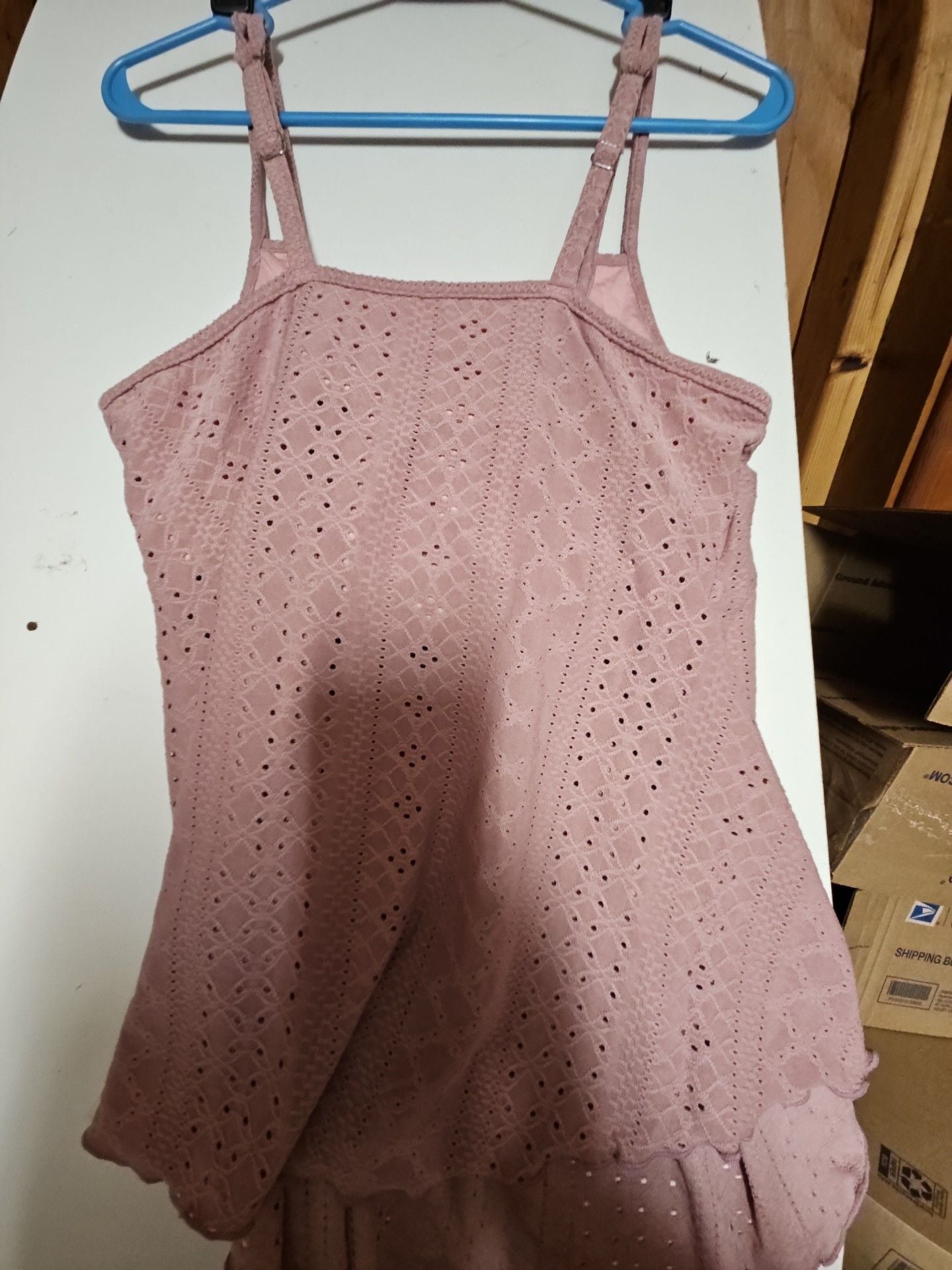 (335) V for City Tank Top Pink Built In Bra 6