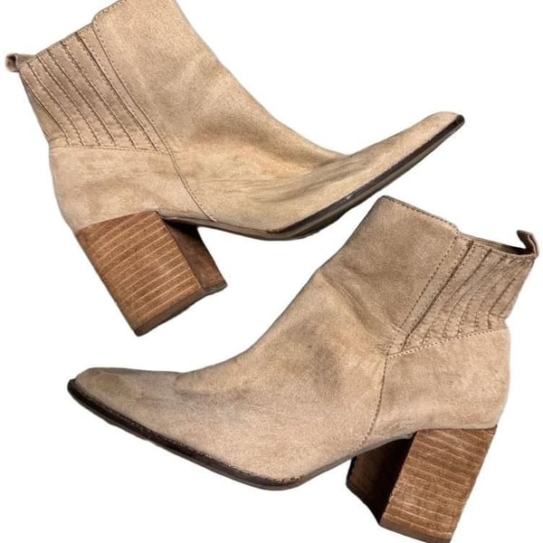 Steve Madden Pointed Toe Block Heel Booties Tan Suede