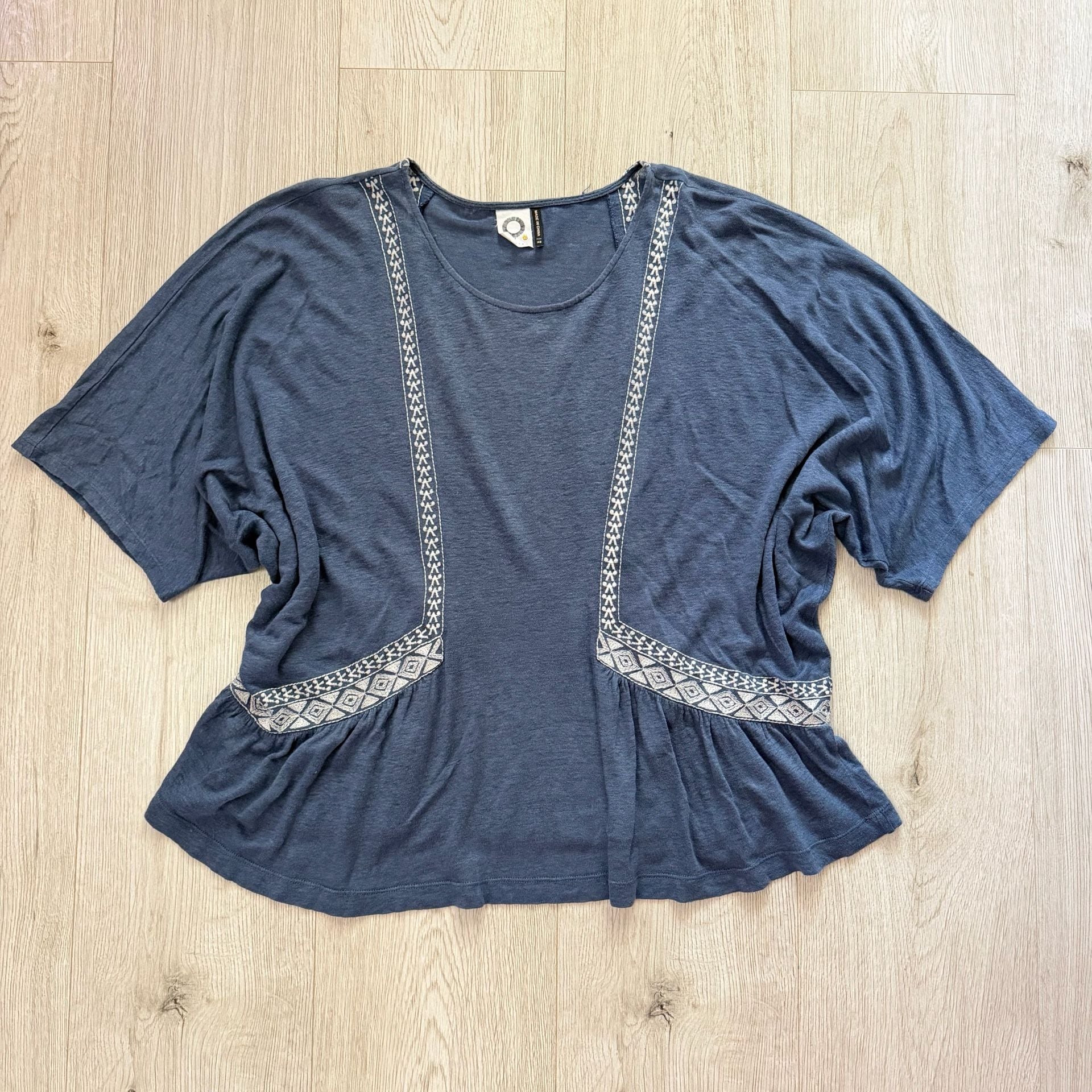 Akemi + Kin Blouse Size XS Blue 2