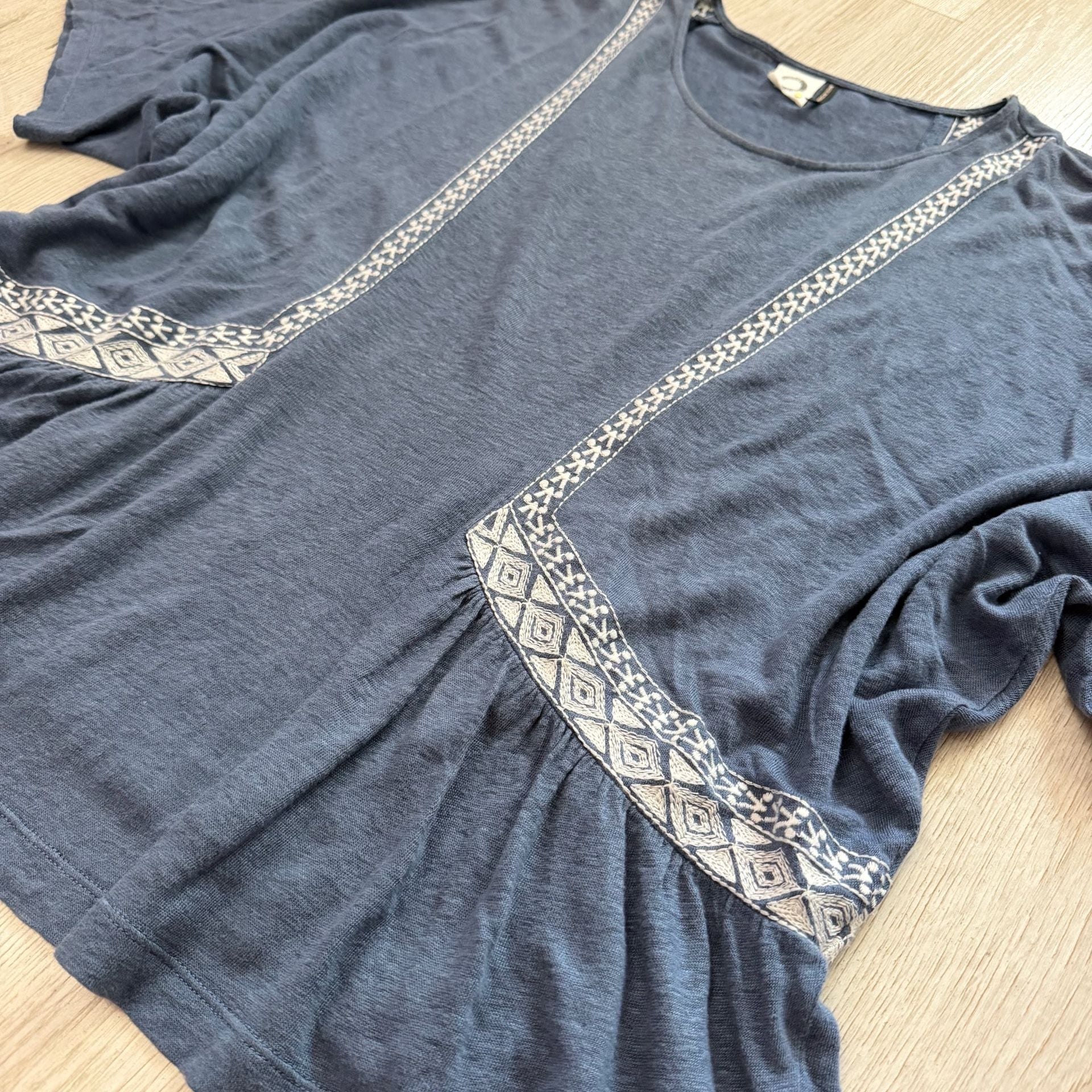 Akemi + Kin Blouse Size XS Blue 4