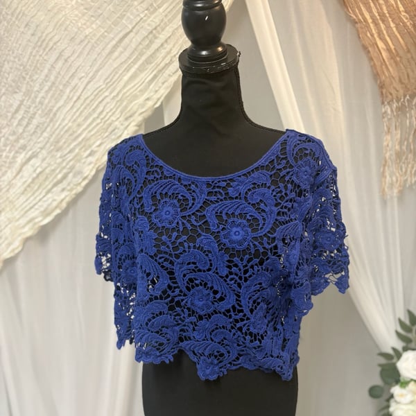Express crop top size L blue floral crochet lace