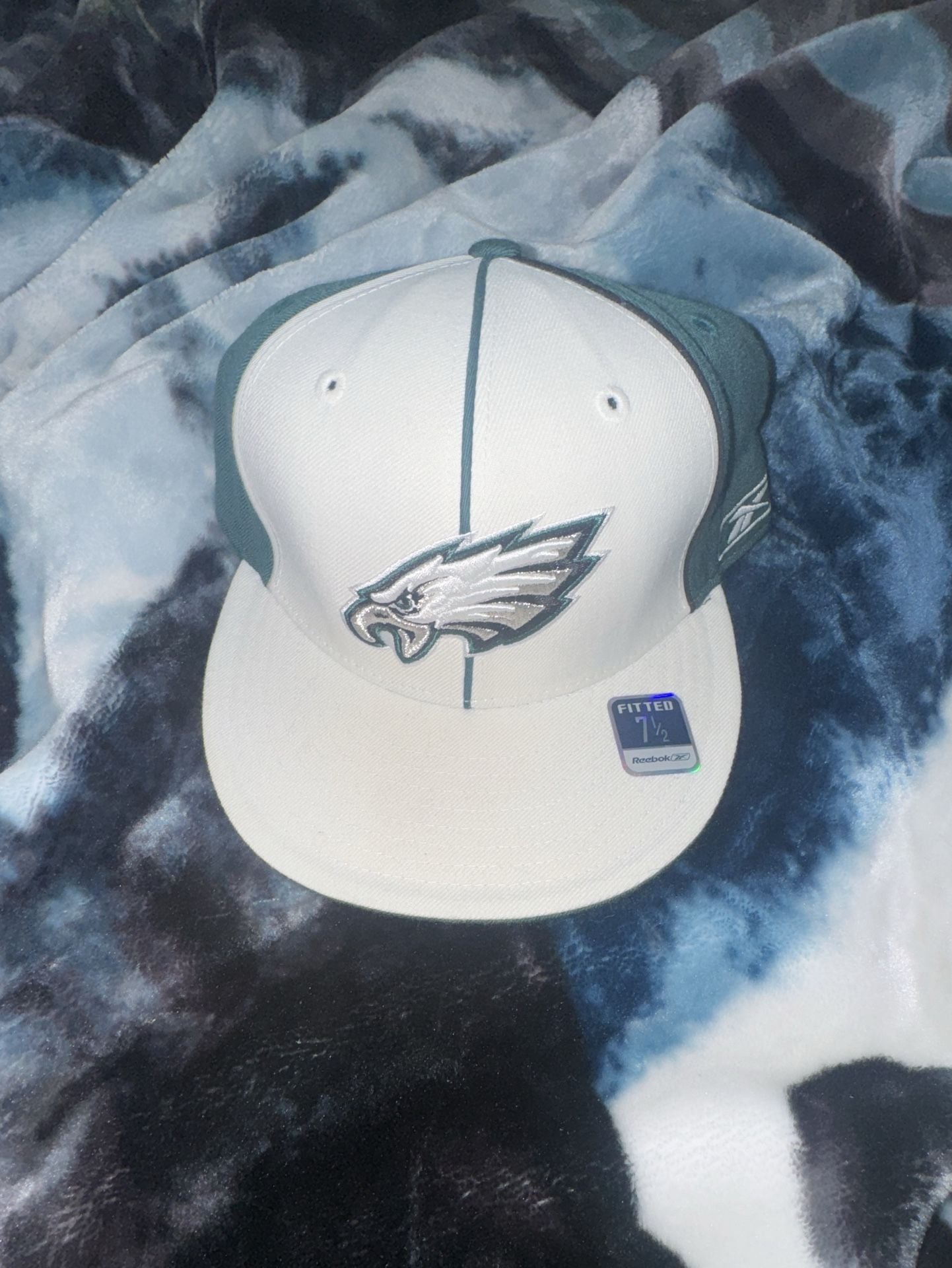 Reebok Philadelphia Eagles Fitted Hat Size 7 1/2 White Green NFL 2