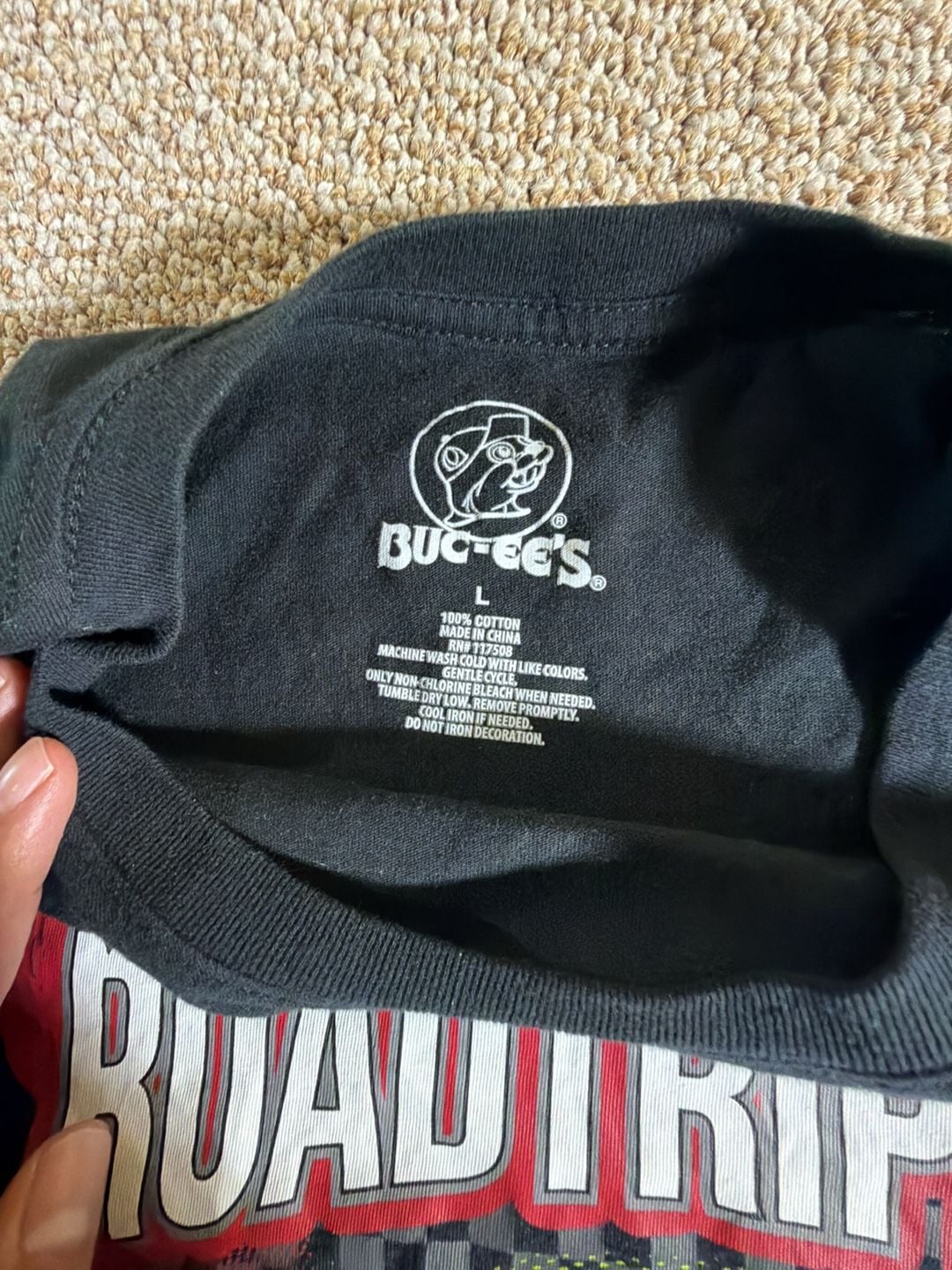 Buc-ee's NASCAR Road Trippin' T-Shirt Size L Black 4
