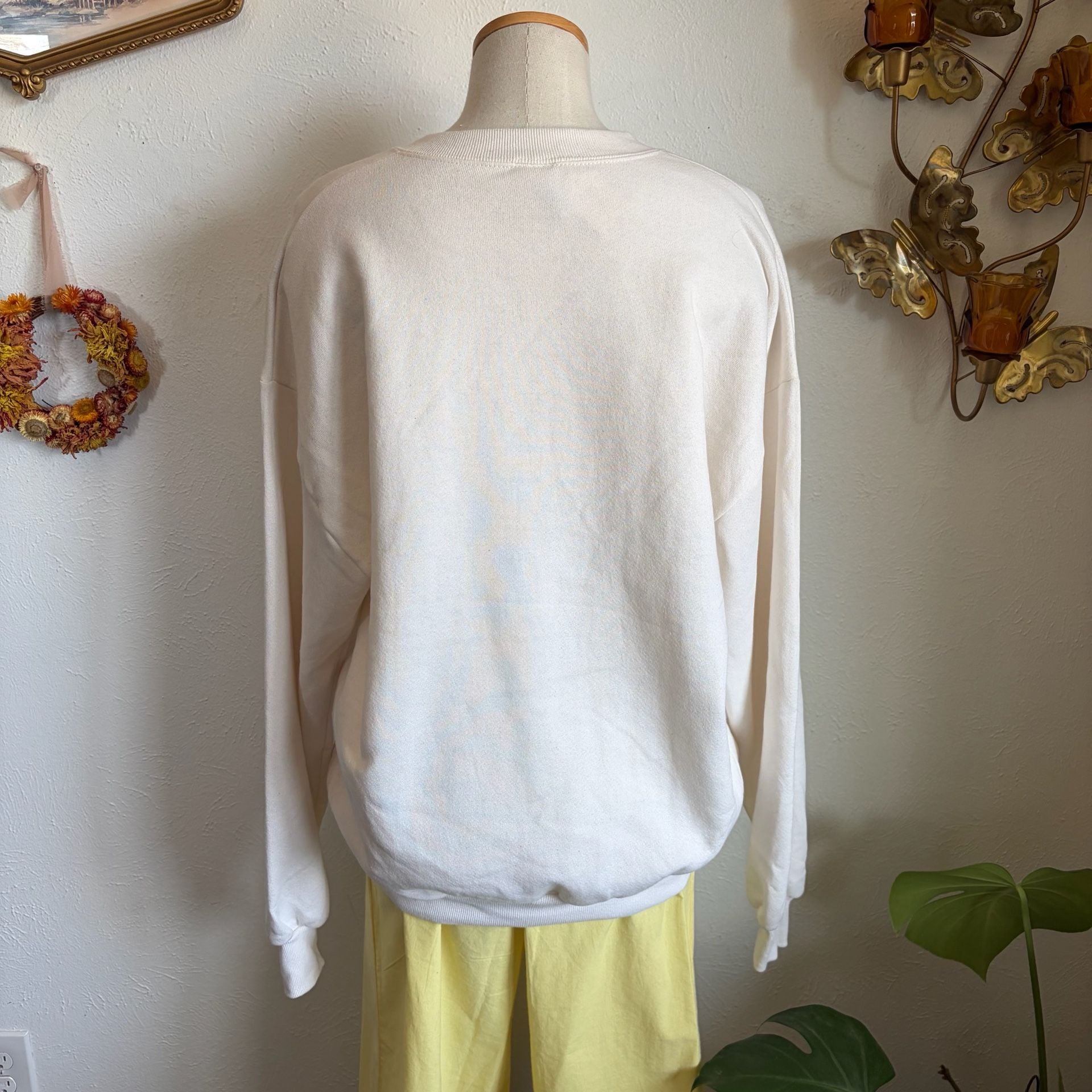 Funny Vintage Graphic Sweatshirt Size XL White 6