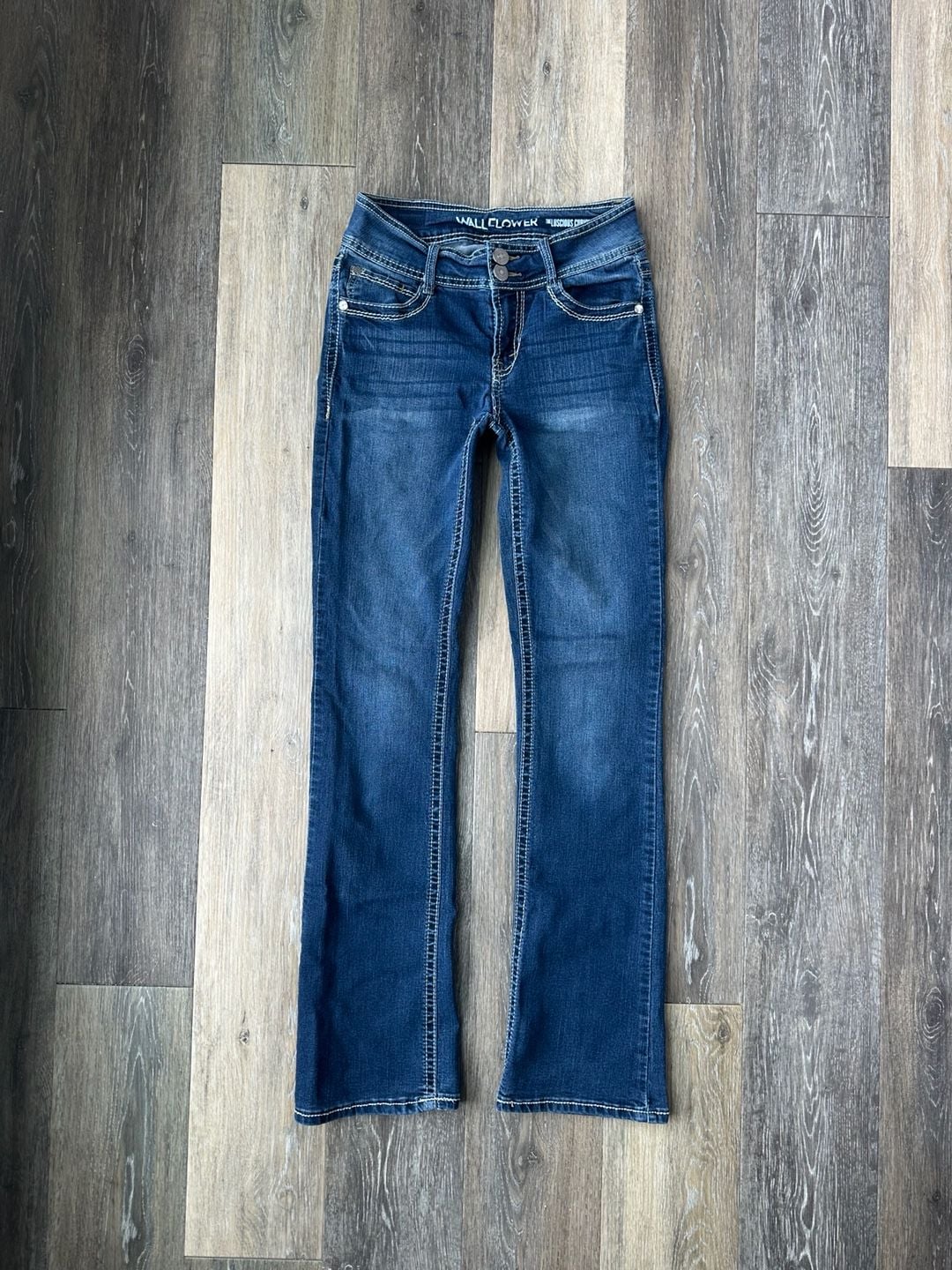 Y2K Wallflower The Luscious Curvy Bootcut Jeans Size 3 Dark Wash 3