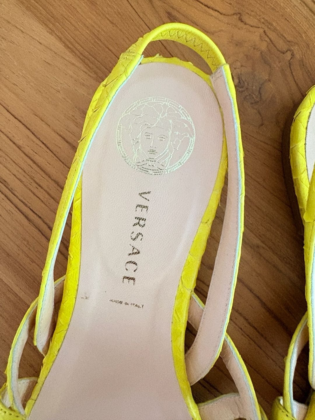 Versace Neon Yellow Snakeskin Leather Strappy Sandals Size 40/US 9 6