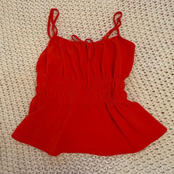 Monteau Los Angeles Cami Top Size M Red Smocked Peplum