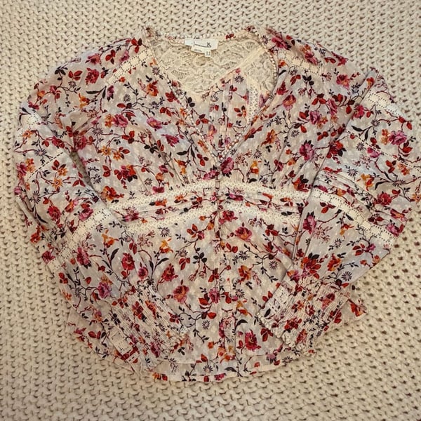 Anthropologie Puff-Sleeved Lace Buttondown Size 4 Pink Floral Top