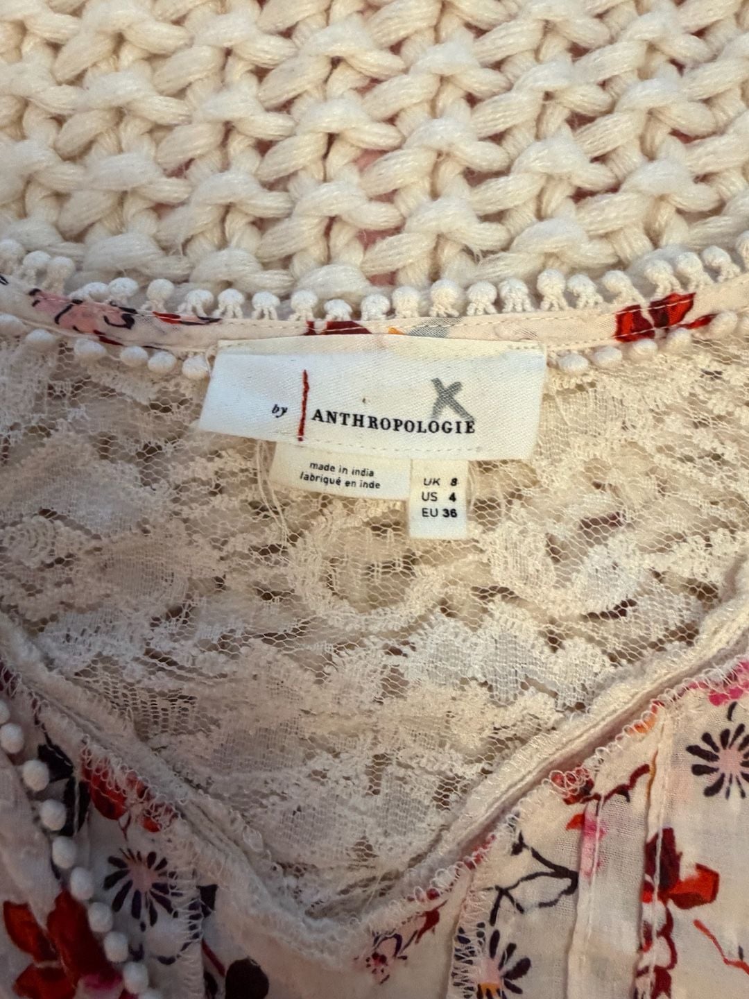 Anthropologie Puff-Sleeved Lace Buttondown Size 4 Pink Floral Top 5