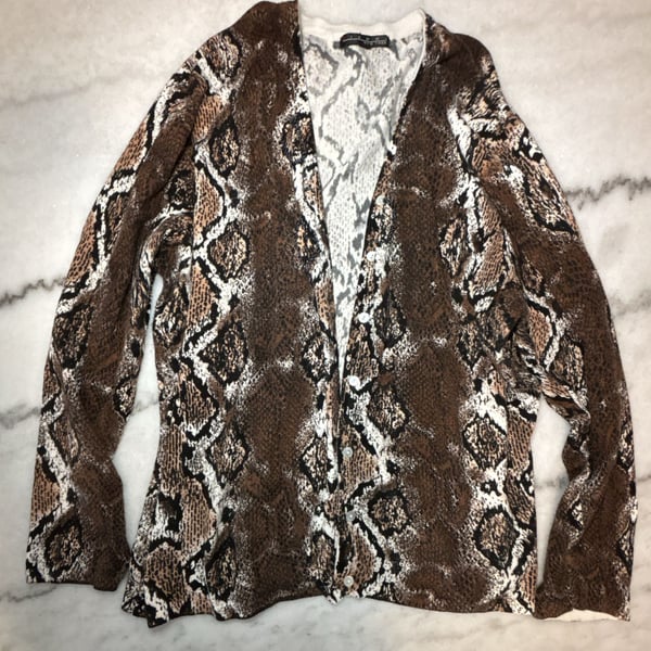 Pierri New York Cardigan Brown Snake Print with matching earrings 