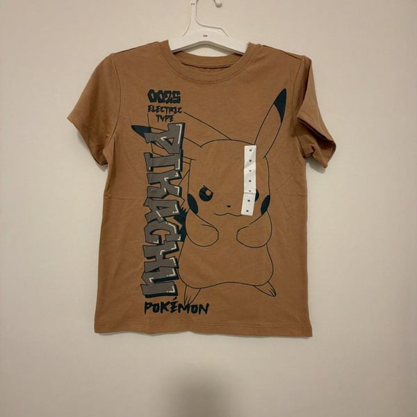 Pokemon Pikachu Electric Type T-Shirt MD/M Brown Graphic Tee