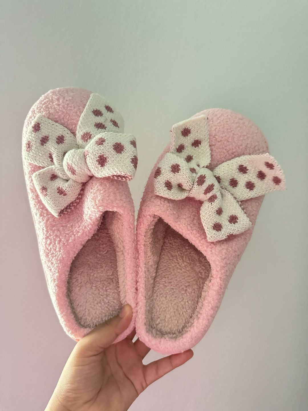 Unbranded Polka Dot Bow Fuzzy Slippers Size 10 Pink House Shoes 2