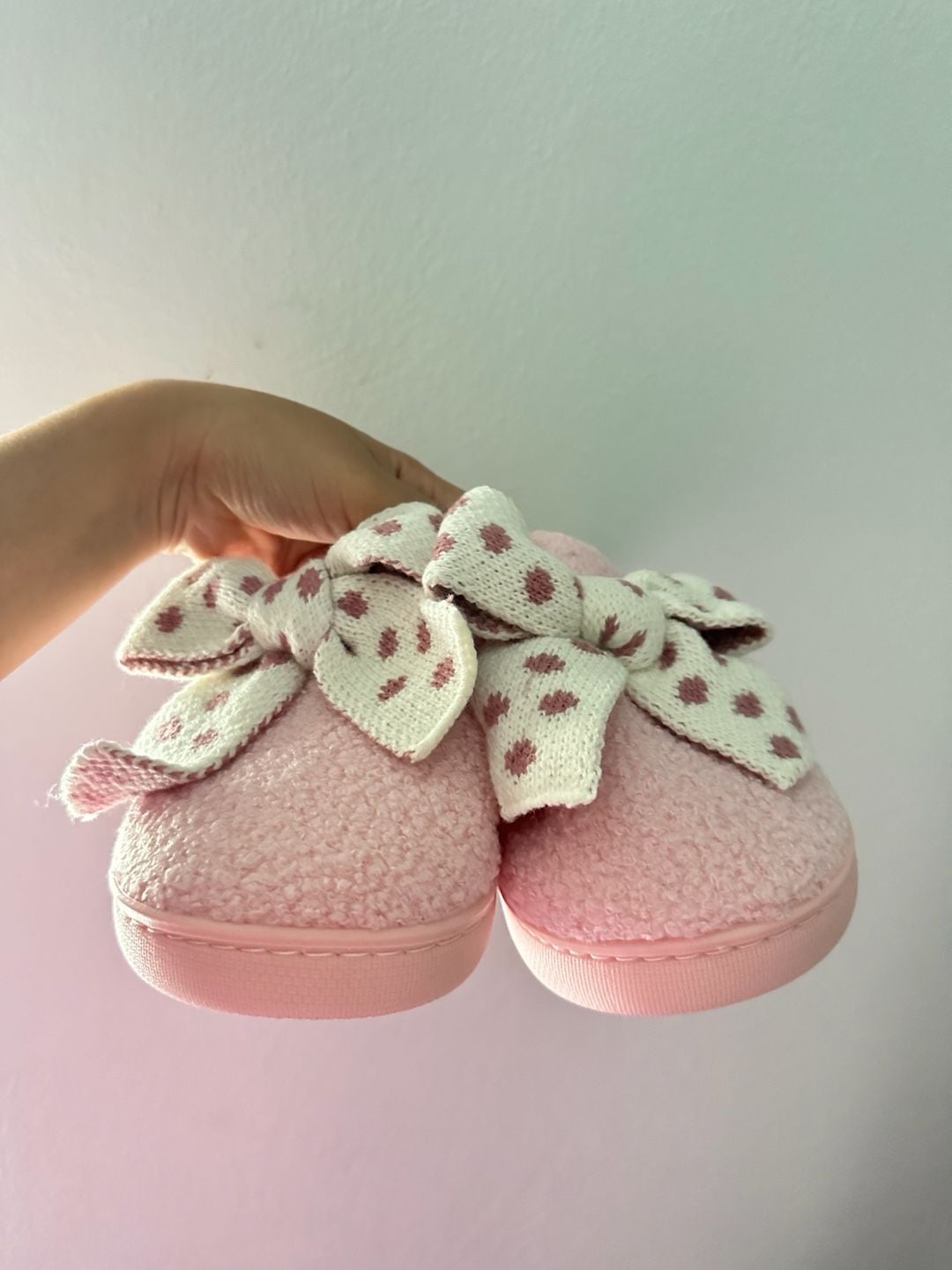 Unbranded Polka Dot Bow Fuzzy Slippers Size 10 Pink House Shoes 4