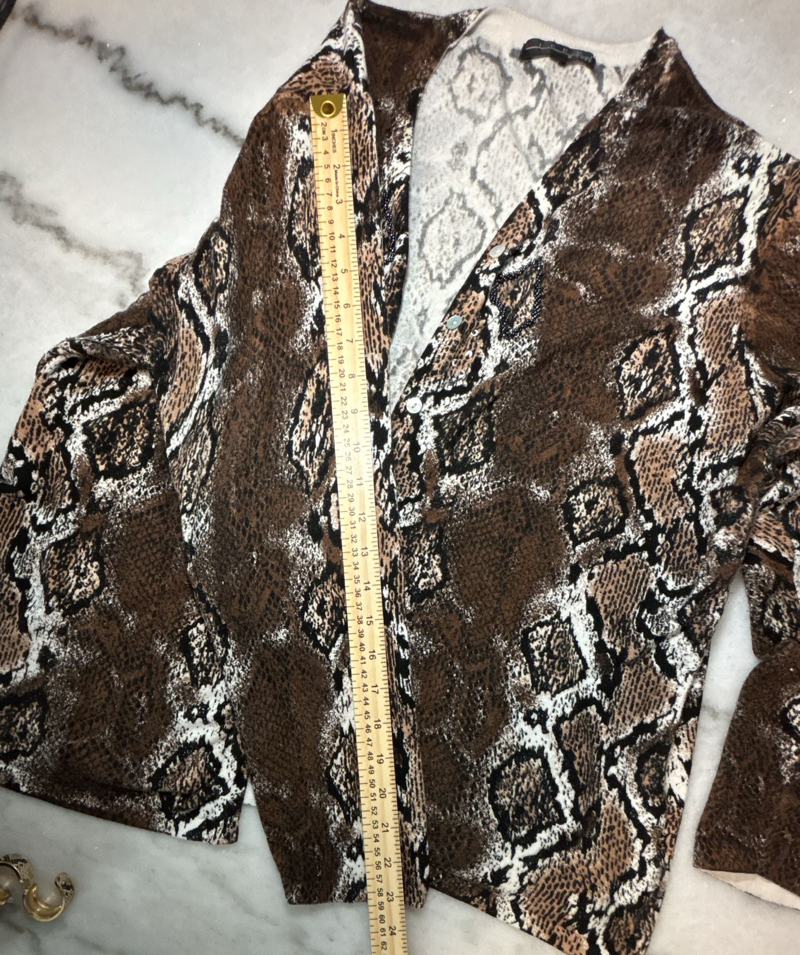 Pierri New York Cardigan Brown Snake Print with matching earrings 2