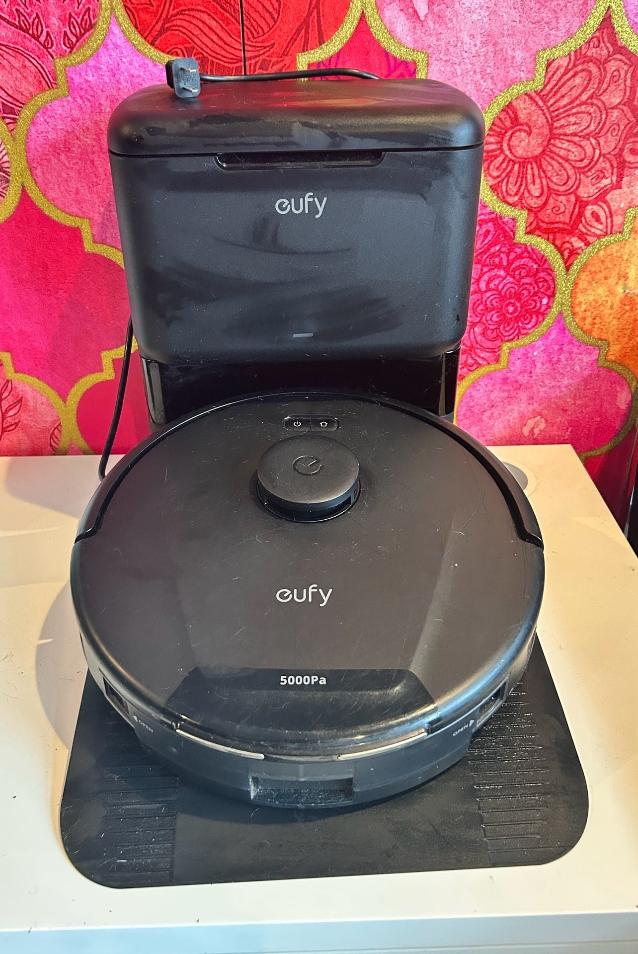 Eufy L60 SES Robot Vacuum with Self Empty Station Black 1